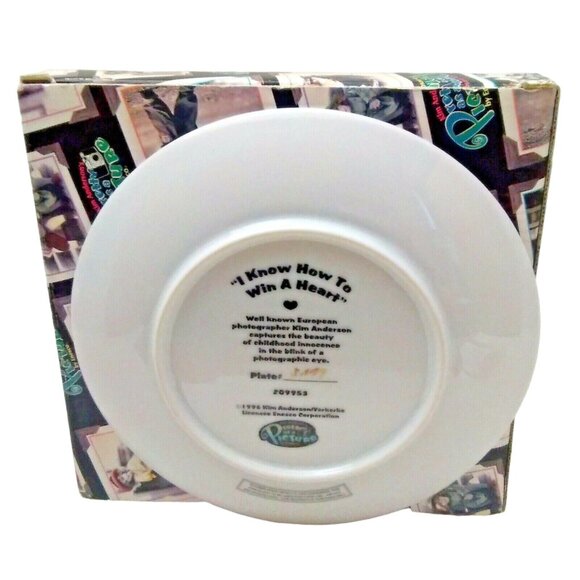 Kim Andersons Pretty as a Picture Plate I Know How to Win a Heart 1996 Enesco - Picture 2 of 4
